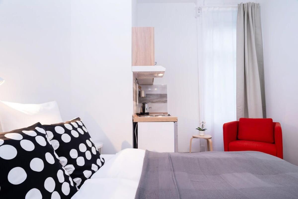 New Comfy Studio At Convenient Location ブダペスト エクステリア 写真